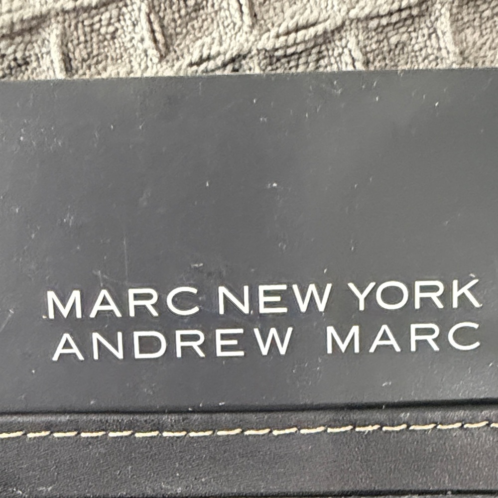 Black Leather Wallet - Picture 8 of 9